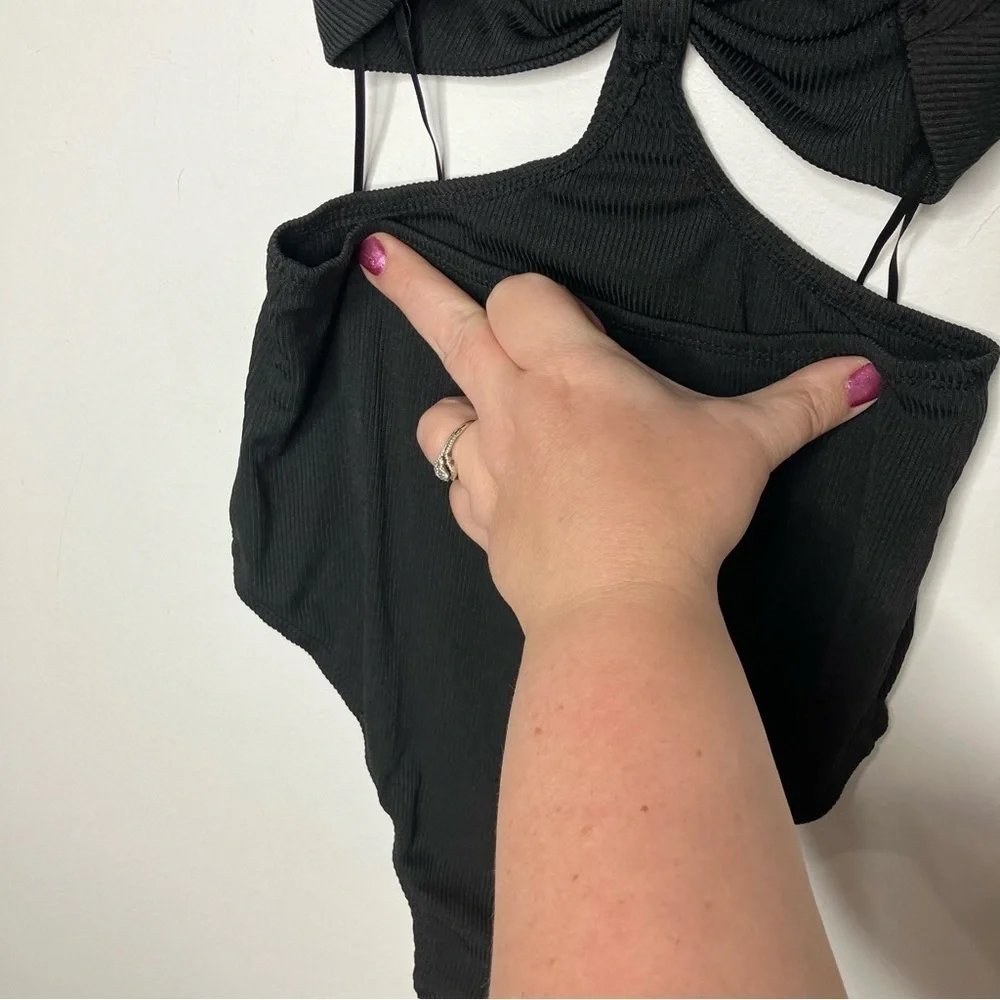 Princess Polly black‎ ribbed bodysuit size 2